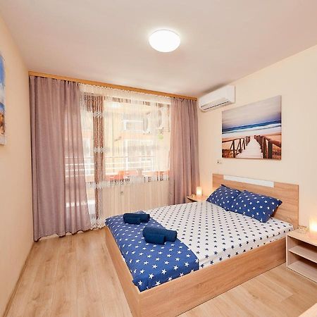 Апартаменти Лазур С Безплатен Паркинг Pomorie Eksteriør billede